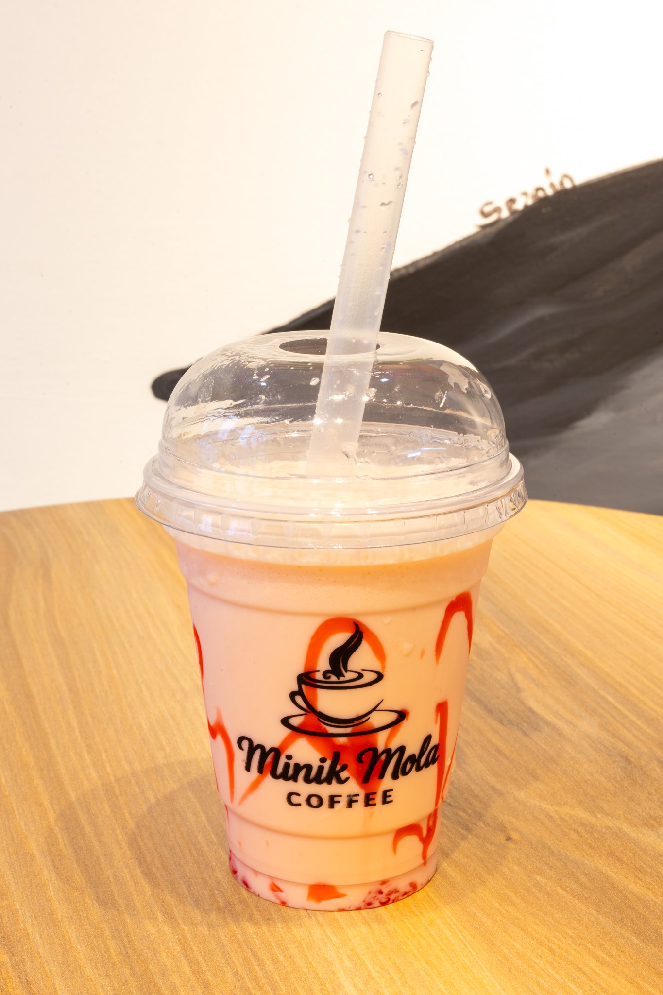 ÇİLEKLİ MILKSHAKE